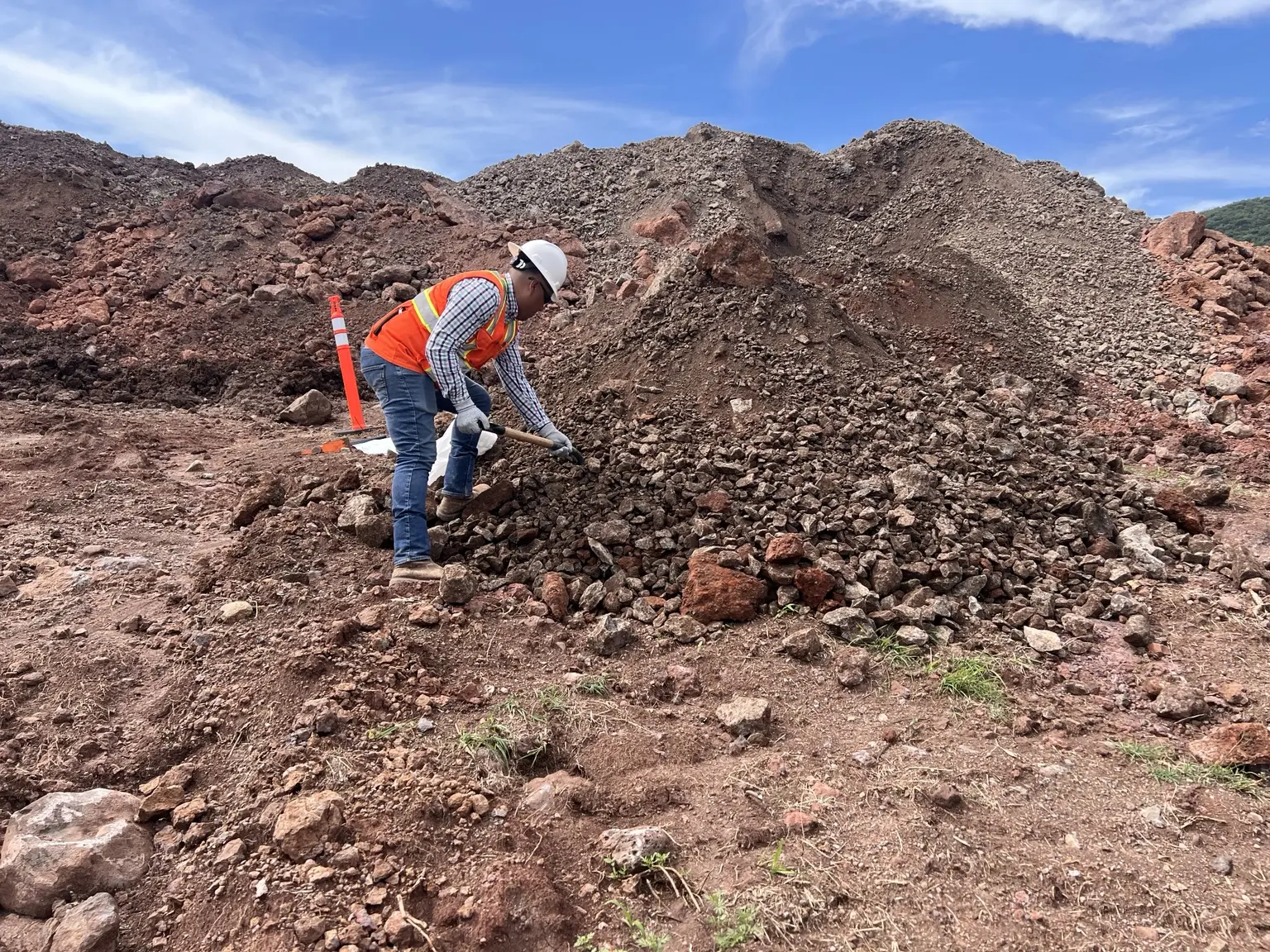 Toma de muestra de material en el área de trabajo