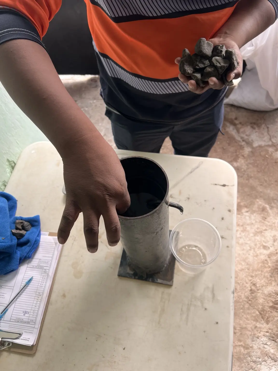 Recipiente para peso volumétrico seco suelto